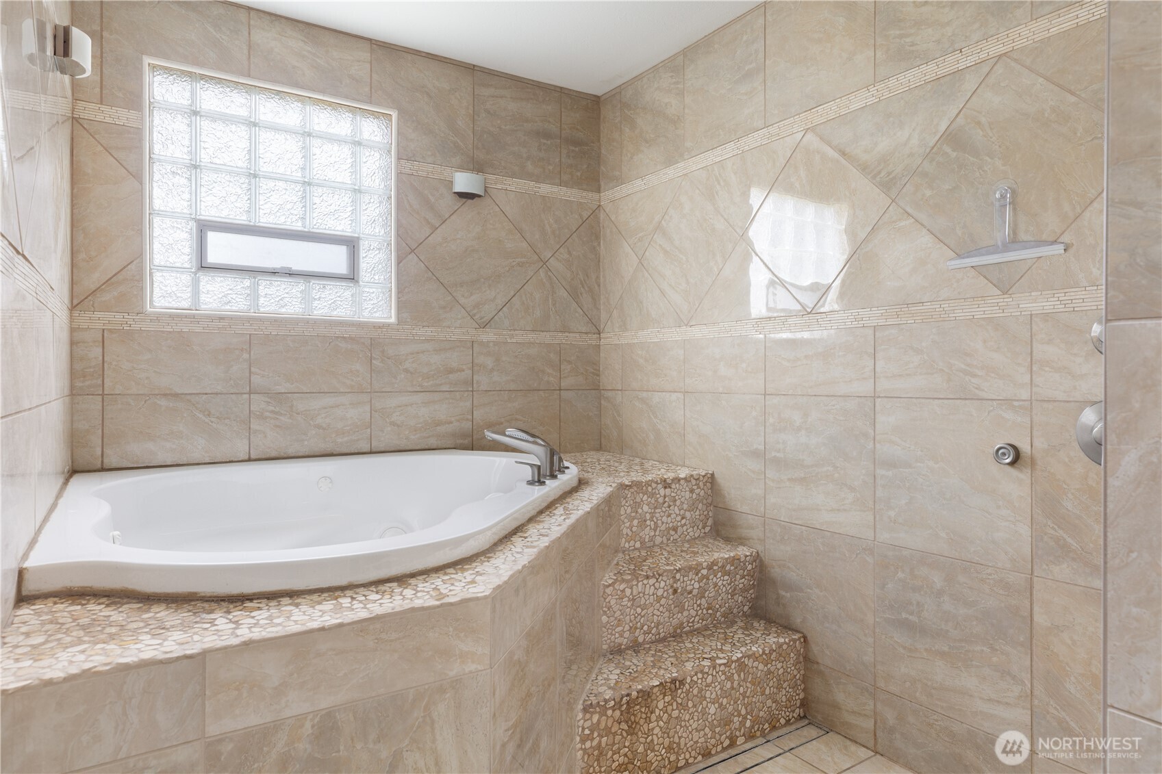 1904 Fir Woods Place Oak Harbor WA 98277