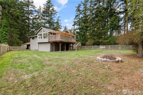 1904 Fir Woods Place Oak Harbor WA 98277