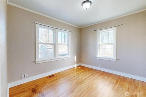 405 SE 8th Street College Place WA 99324