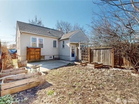 405 SE 8th Street College Place WA 99324