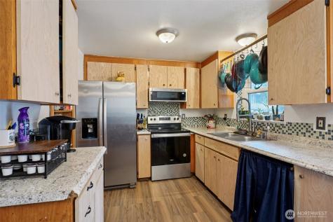 12624 217th Avenue Ct E Bonney Lake WA 98391