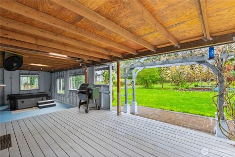 18437 Elderberry Street SW Rochester WA 98579