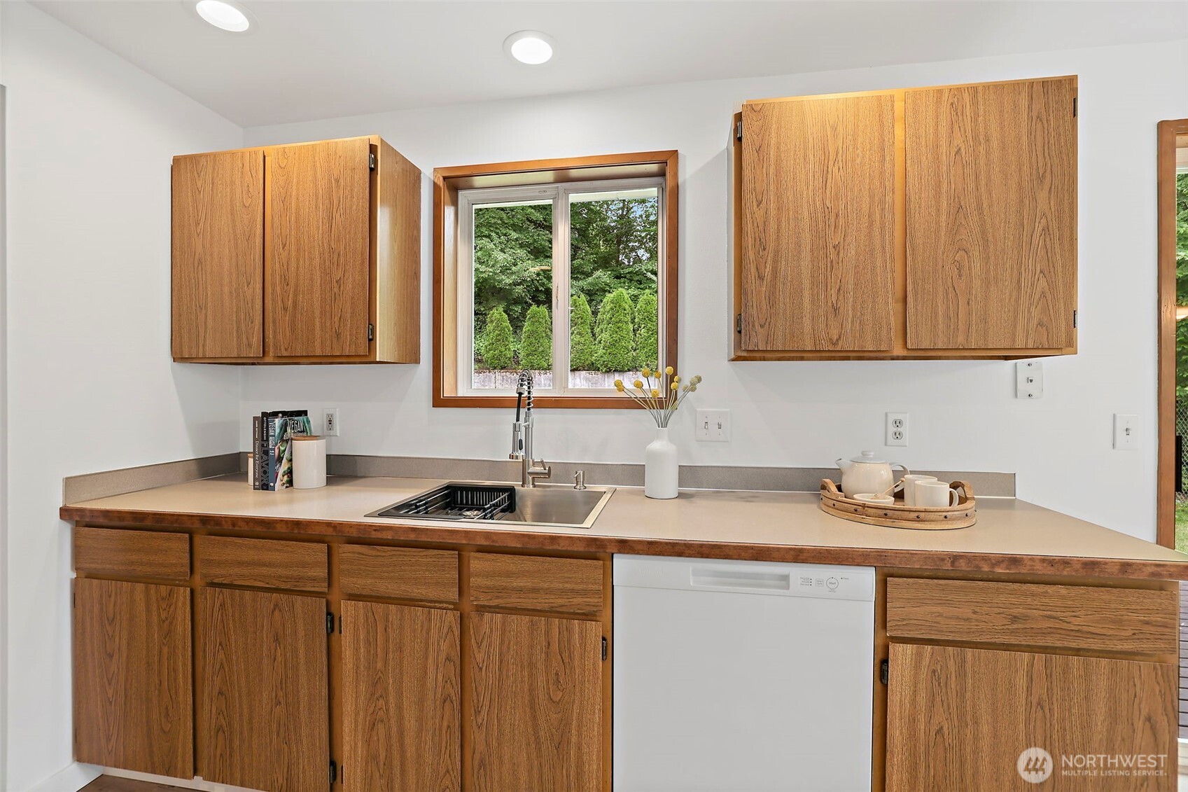 11726 8th Avenue S Burien WA 98168