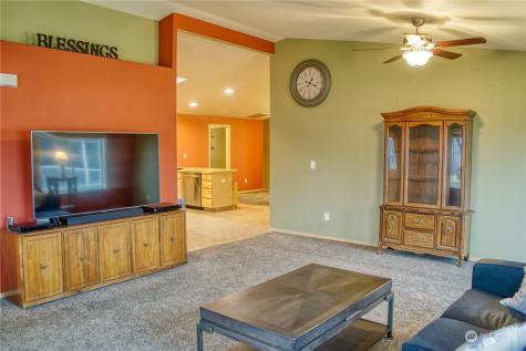 1408 E Greens Loop Road Moses Lake WA 98837
