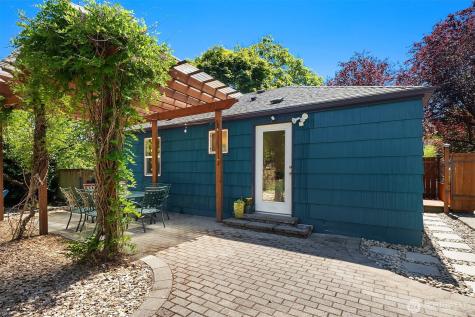 3202 SW Raymond Street Seattle WA 98126