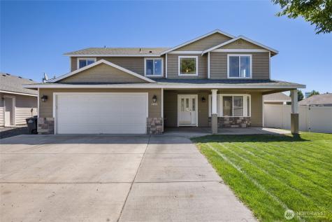 1055 July Court Moses Lake WA 98837
