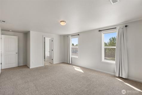 1055 July Court Moses Lake WA 98837