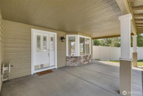 1055 July Court Moses Lake WA 98837