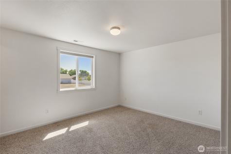 1055 July Court Moses Lake WA 98837