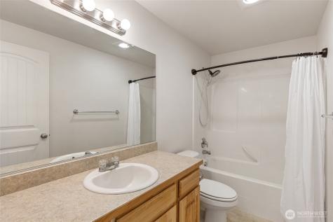 1055 July Court Moses Lake WA 98837