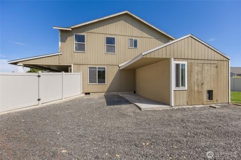 1055 July Court Moses Lake WA 98837