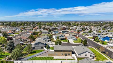 1055 July Court Moses Lake WA 98837