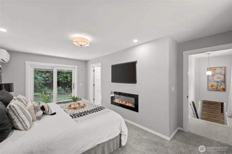 12170 Viewcrest Place NE Bainbridge Island WA 98110