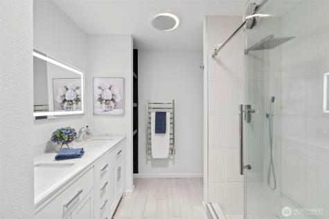 12170 Viewcrest Place NE Bainbridge Island WA 98110