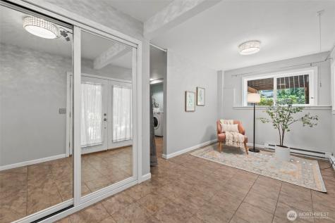 12170 Viewcrest Place NE Bainbridge Island WA 98110