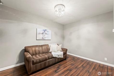 12170 Viewcrest Place NE Bainbridge Island WA 98110