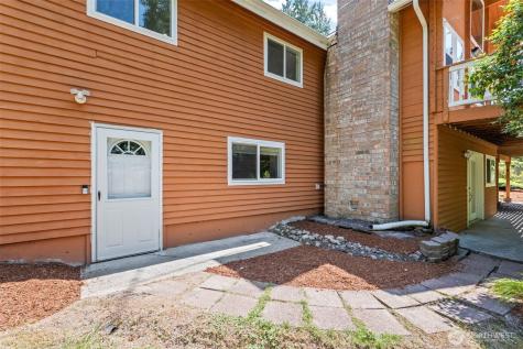 12170 Viewcrest Place NE Bainbridge Island WA 98110