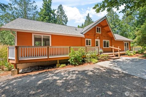 12170 Viewcrest Place NE Bainbridge Island WA 98110