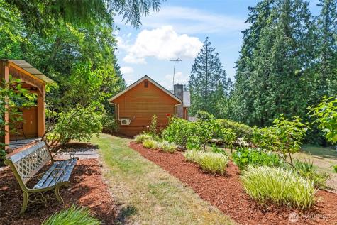 12170 Viewcrest Place NE Bainbridge Island WA 98110
