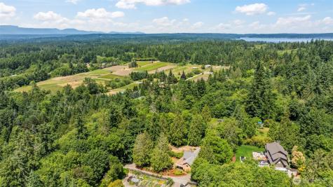 12170 Viewcrest Place NE Bainbridge Island WA 98110