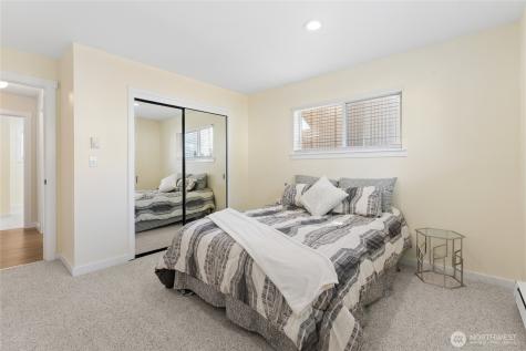 2807 61st Avenue NE Tacoma WA 98422