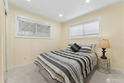 2807 61st Avenue NE Tacoma WA 98422