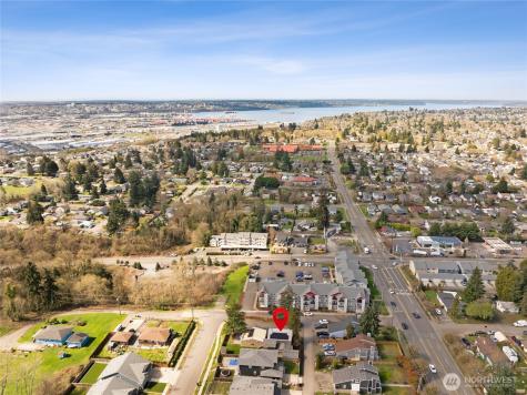 2807 61st Avenue NE Tacoma WA 98422