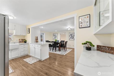 2807 61st Avenue NE Tacoma WA 98422