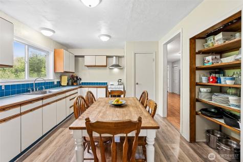 17122 61st Street NW Vaughn WA 98394