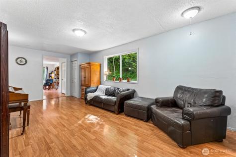 17122 61st Street NW Vaughn WA 98394
