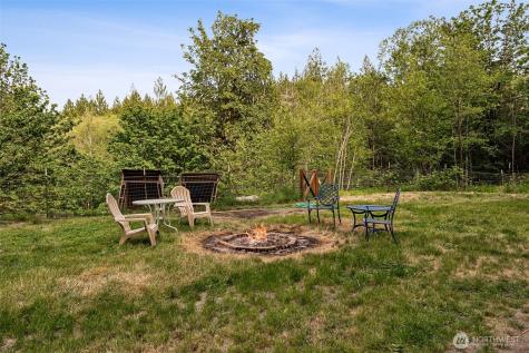 17122 61st Street NW Vaughn WA 98394