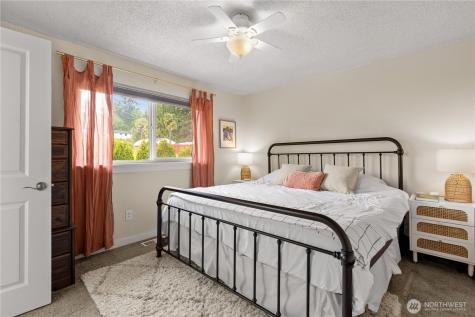4829 S 166th Street Seatac WA 98188