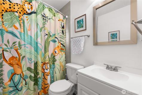 4829 S 166th Street Seatac WA 98188