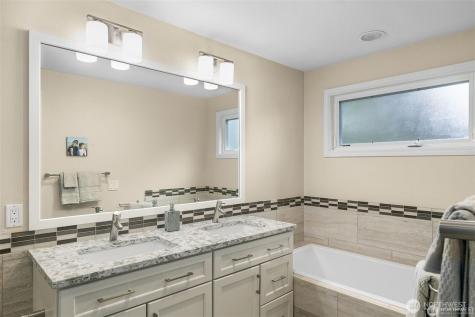 15144 SE 46th Way Bellevue WA 98006