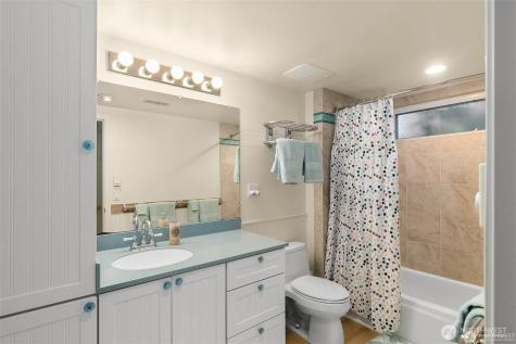 15144 SE 46th Way Bellevue WA 98006