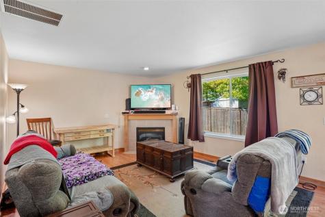 16202 87th Avenue E Puyallup WA 98375