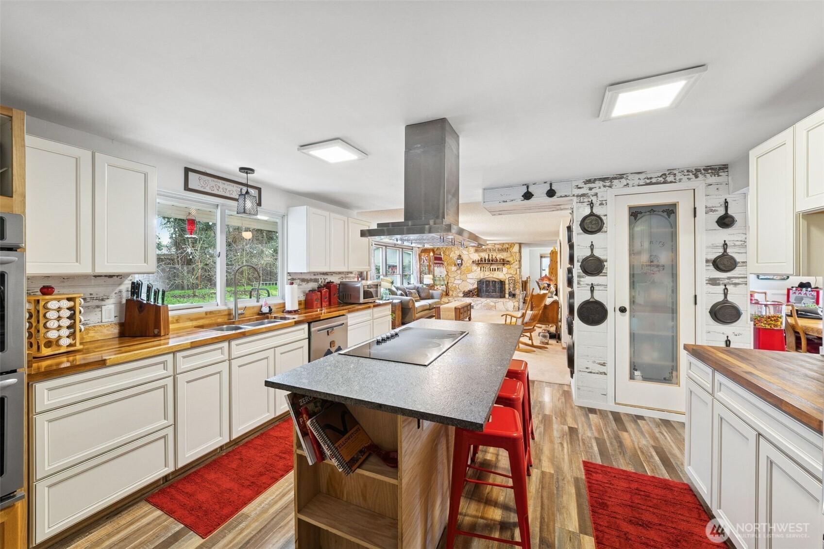 5318 W Tapps Drive E Lake Tapps WA 98391