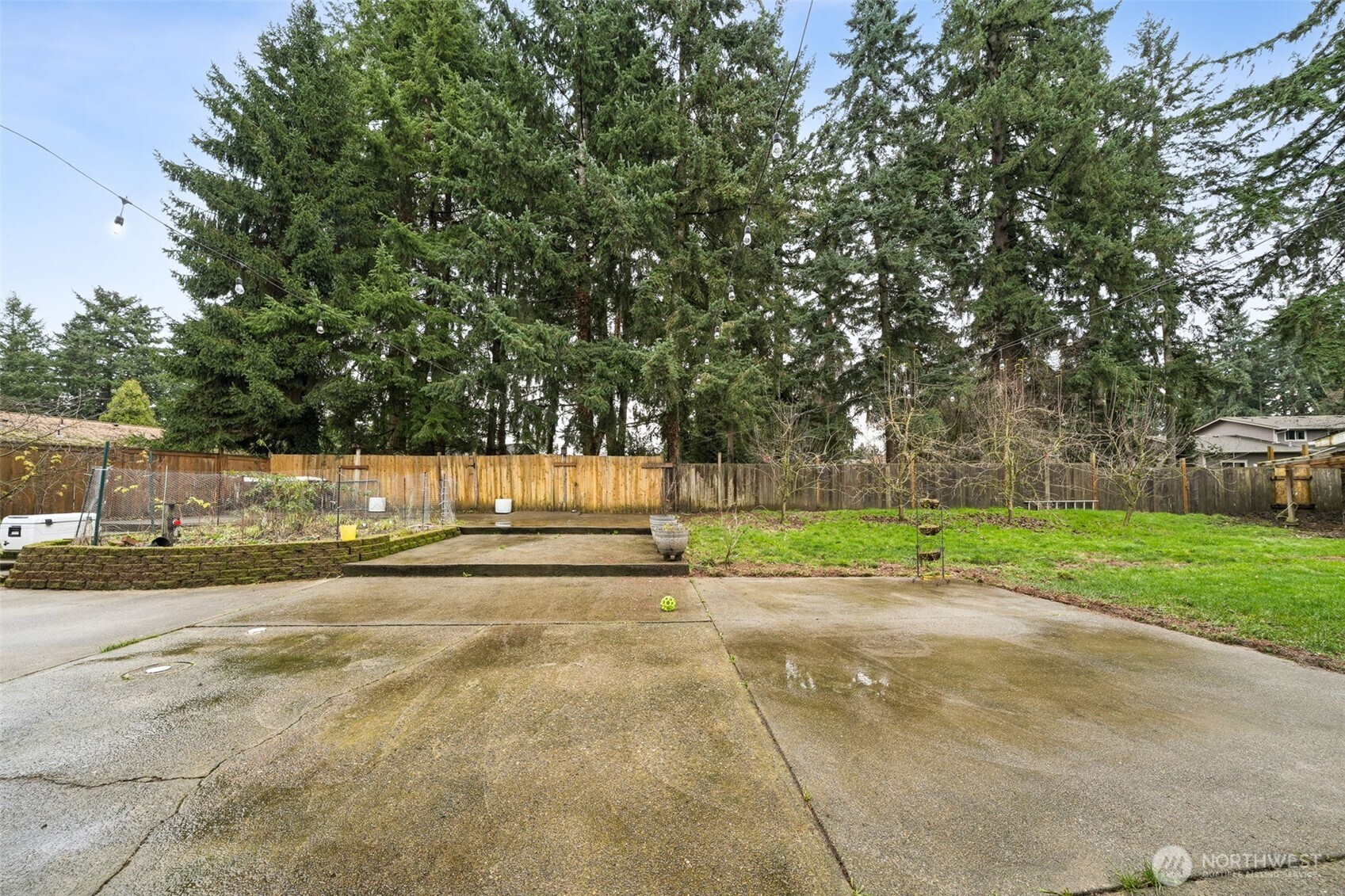 5318 W Tapps Drive E Lake Tapps WA 98391