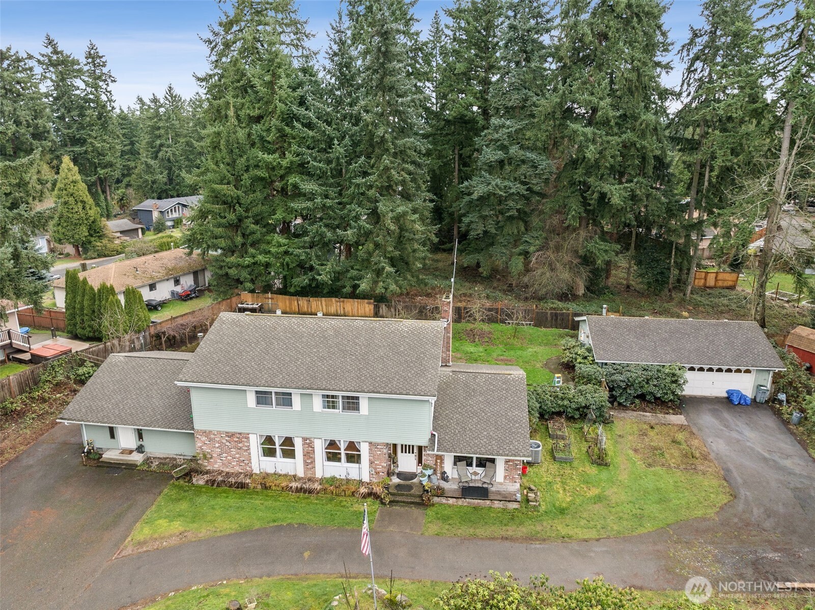5318 W Tapps Drive E Lake Tapps WA 98391