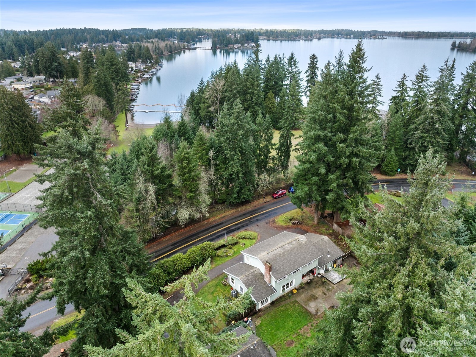 5318 W Tapps Drive E Lake Tapps WA 98391