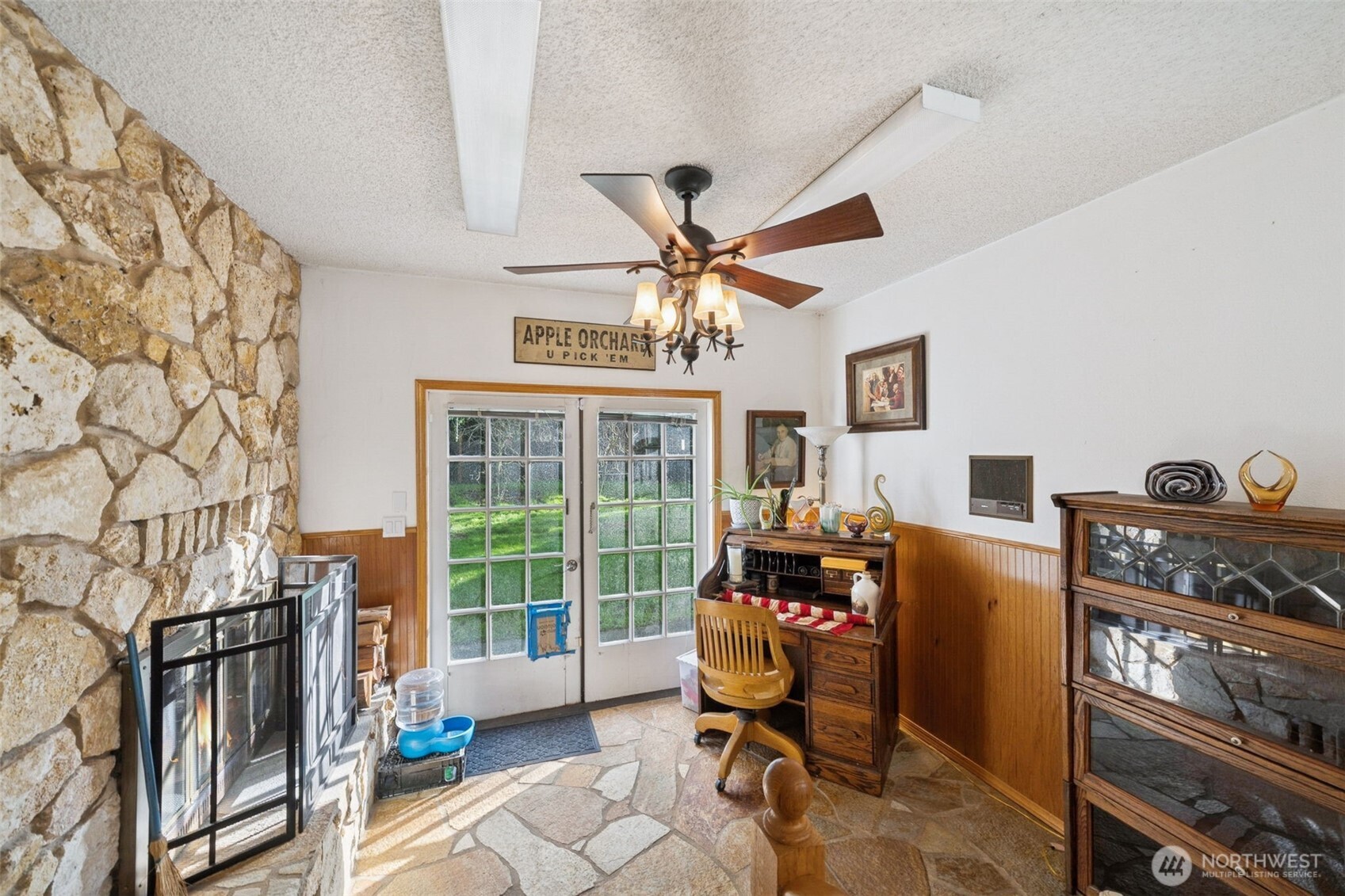 5318 W Tapps Drive E Lake Tapps WA 98391