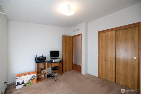 404 N Scheaffer Street Oakville WA 98568