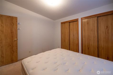 404 N Scheaffer Street Oakville WA 98568