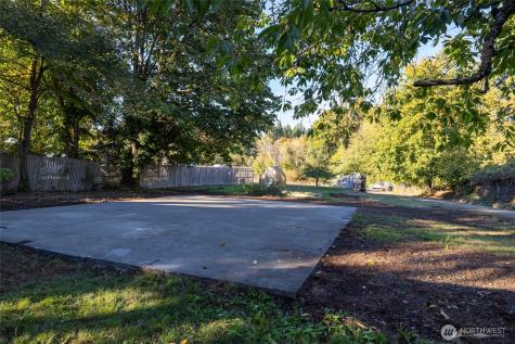 404 N Scheaffer Street Oakville WA 98568