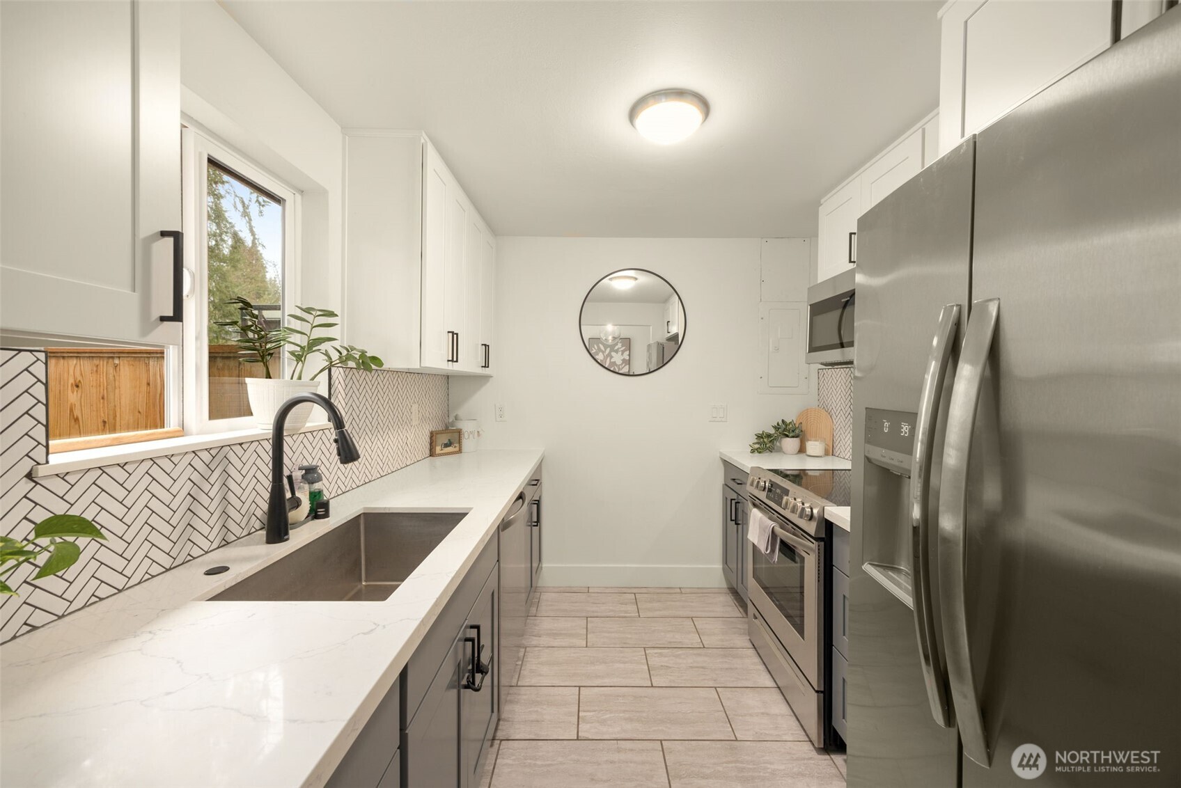 9427 8th Avenue SW Seattle WA 98106