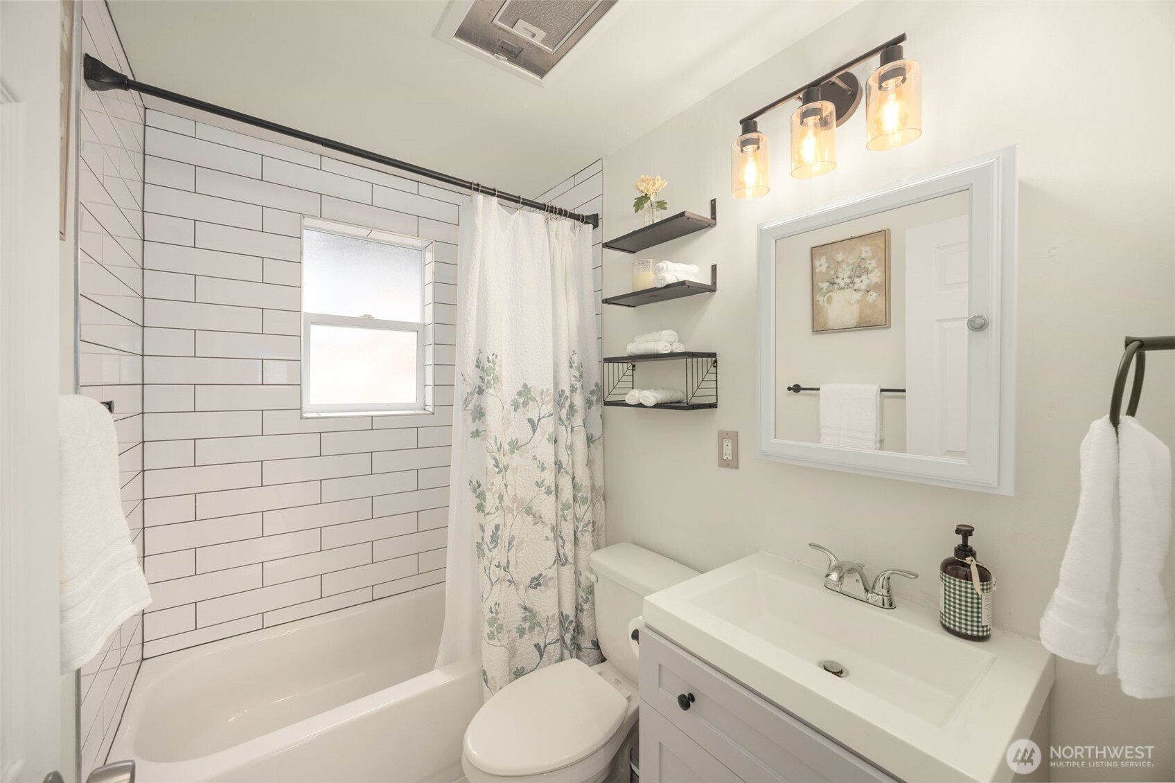 9427 8th Avenue SW Seattle WA 98106