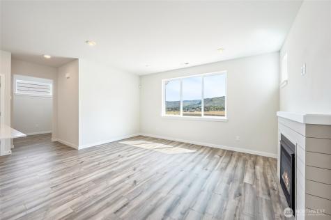 2122 Plumridge Court Wenatchee WA 98801