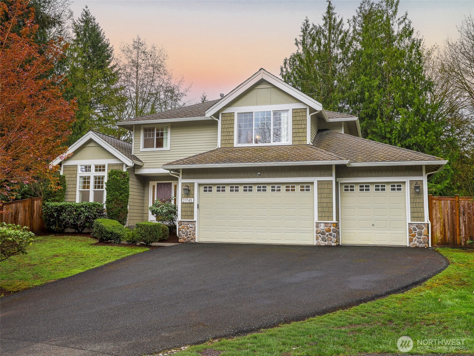 21745 NE 181st Place Woodinville WA 98077
