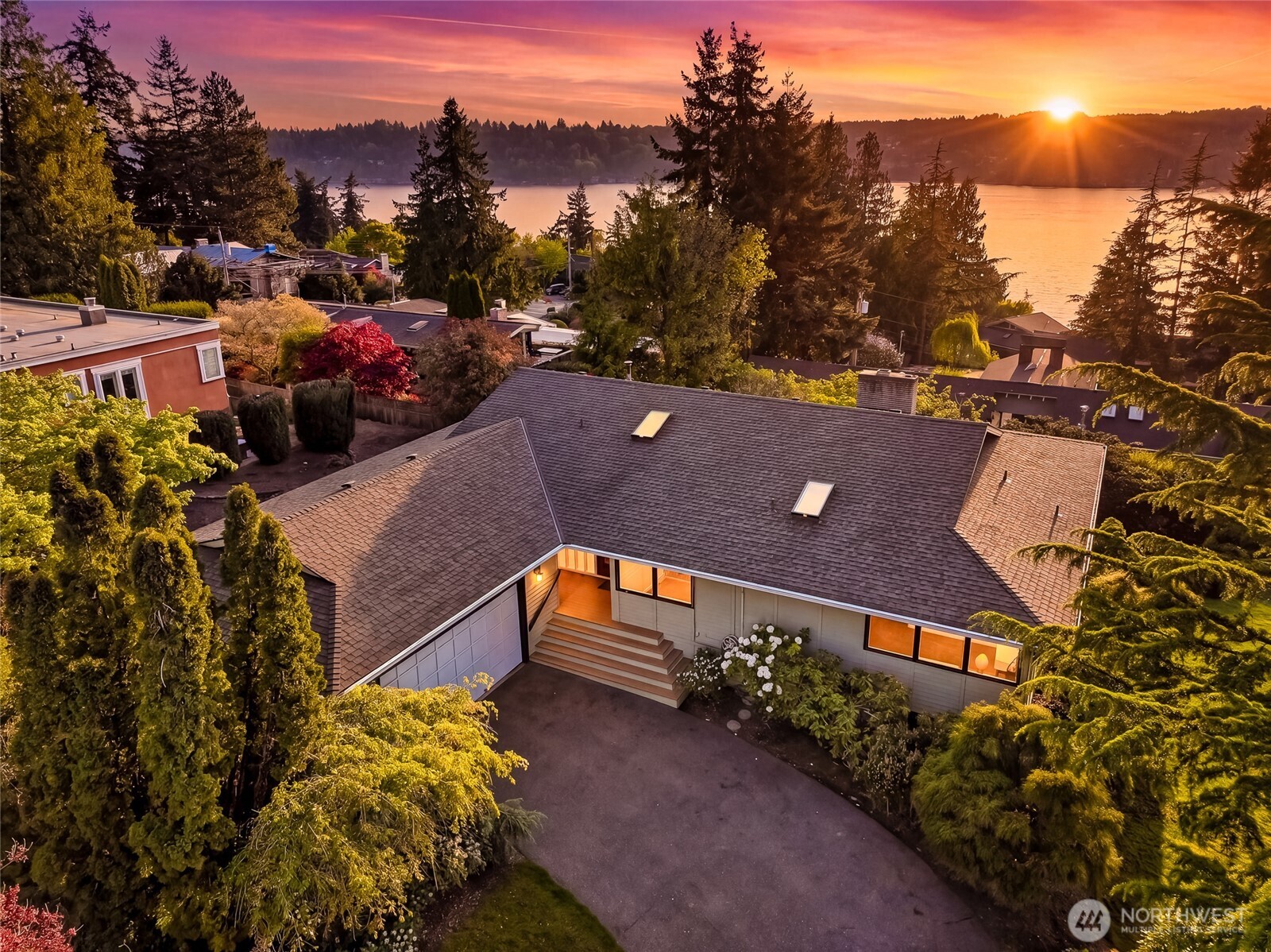 15419 62nd Avenue NE Kenmore WA 98028