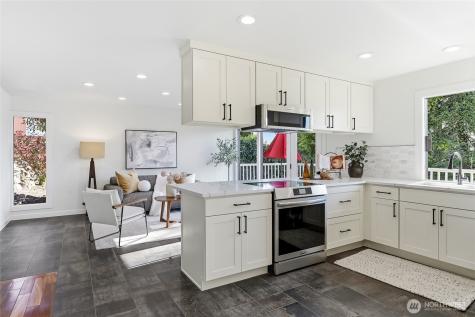 15419 62nd Avenue NE Kenmore WA 98028